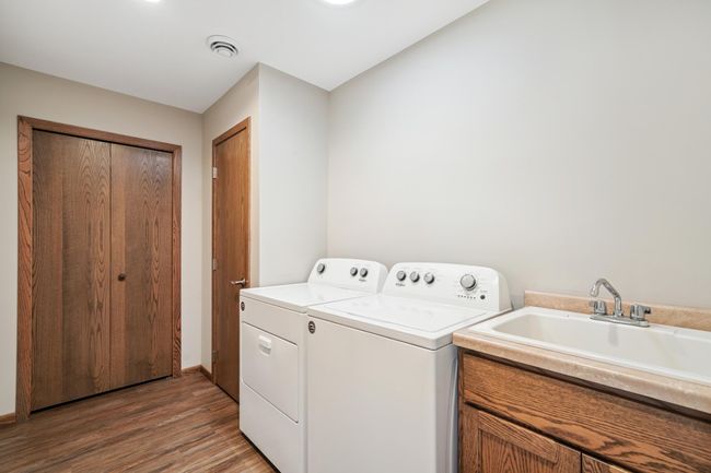 07_Interior.jpg | Image 11