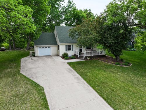 406 Fingal Ct, Alexandria, MN, 56308-2113 | Card Image