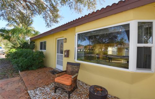 812 Se 13th Ct, Deerfield Beach, FL, 33441-7001 | Card Image