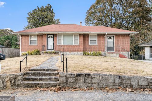 864 Northview Dr, Forest Park, GA, 30297-3700 | Card Image