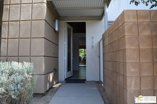 938 Oceo Cir S, Palm Springs, CA, 92264-0329 | Card Image