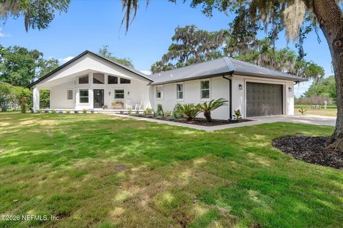 111 E Groveland Ln, East Palatka, FL, 32131-5302 | Card Image