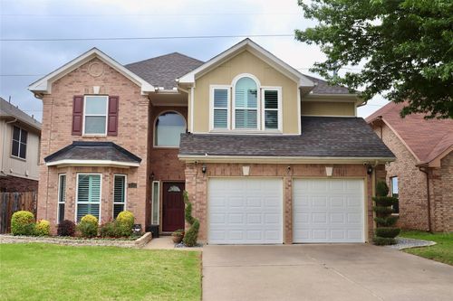 1222 Belmont Dr, Grand Prairie, TX, 75052-7120 | Card Image