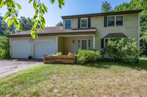 41 Lund Drive, Hudson, NH, 03051 | Card Image