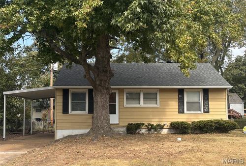 329 Midlothian Rd, Saint Louis, MO, 63137-4019 | Card Image