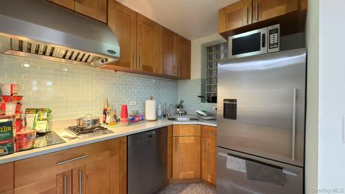 apt-5a-4128 Haight St, Flushing, NY, 11355-4274 | Card Image