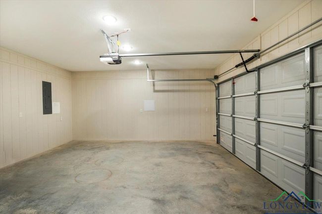 1210 Cobblestone Ct, House other with 3 bedrooms, 2 bathrooms and null parking in Carthage TX | Image 32