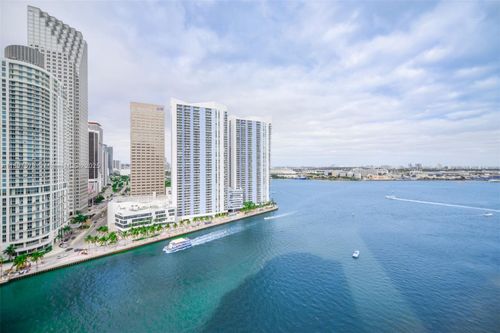 apt-2207-901 Brickell Key Blvd, Miami, FL, 33131-3512 | Card Image