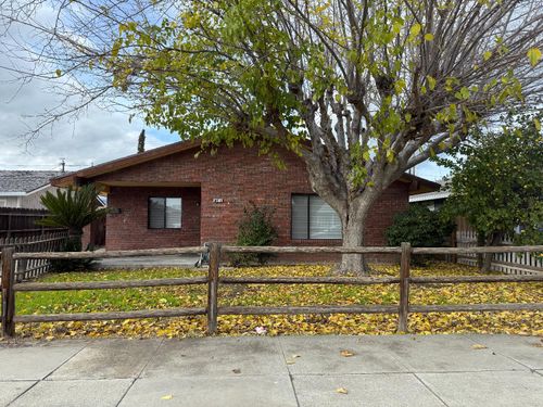 256 W Durian Ave, Coalinga, CA, 93210-1914 | Card Image