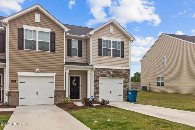 1511 Gracie Ln, Townhouse with 3 bedrooms, 3 bathrooms and 1 parking in Carthage NC | Image 4