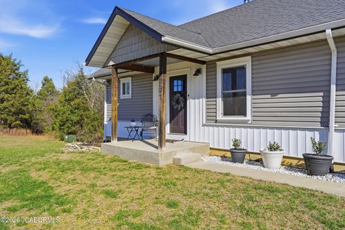 1350 E Cedar Tree Lane, Hartsburg, MO, 65039 | Card Image