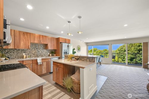 apt-101-414 Boulevard, Bellingham, WA, 98225-5337 | Card Image