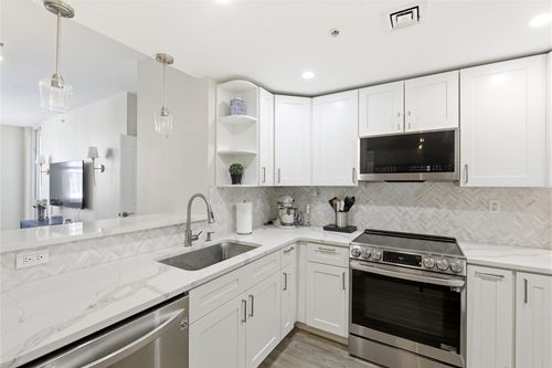 2122-511 Se 5th Ave, Fort Lauderdale, FL, 33301-2984 | Card Image