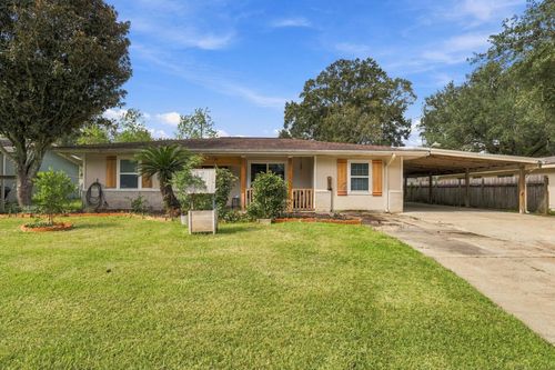 290 Triangle Dr, Vidor, TX, 77662-5518 | Card Image