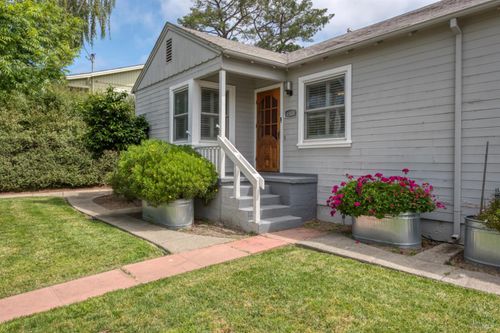 1504 Meek Ave, Napa, CA, 94559-1520 | Card Image