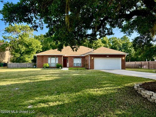 7716 Clamshell Ave, Ocean Springs, MS, 39564-7698 | Card Image