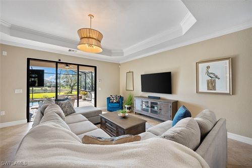 12518 Fenhurst Way, NAPLES, FL, 34120-4681 | Card Image