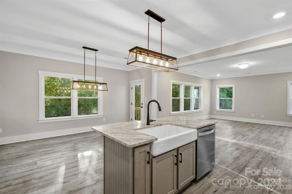 Vinton St, Charlotte, NC 28216