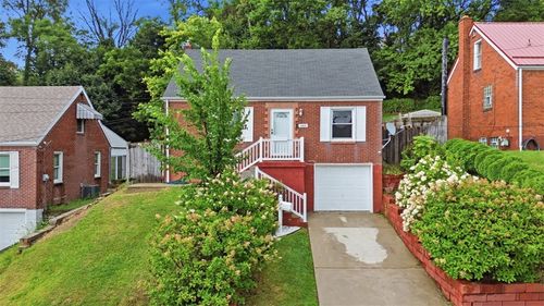 665 Irwin Run Rd, West Mifflin, PA, 15122-1009 | Card Image