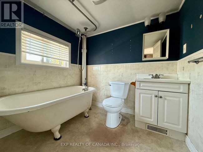 43 Crescent Ave, House other with 2 bedrooms, 1 bathrooms and 4 parking in Timmins ON | Image 17