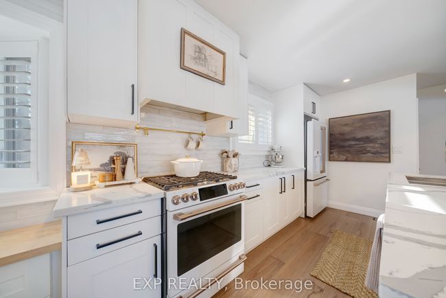 4652 Queensway Gdns, House other with 3 bedrooms, 2 bathrooms and 2 parking in Niagara Falls ON | Image 11