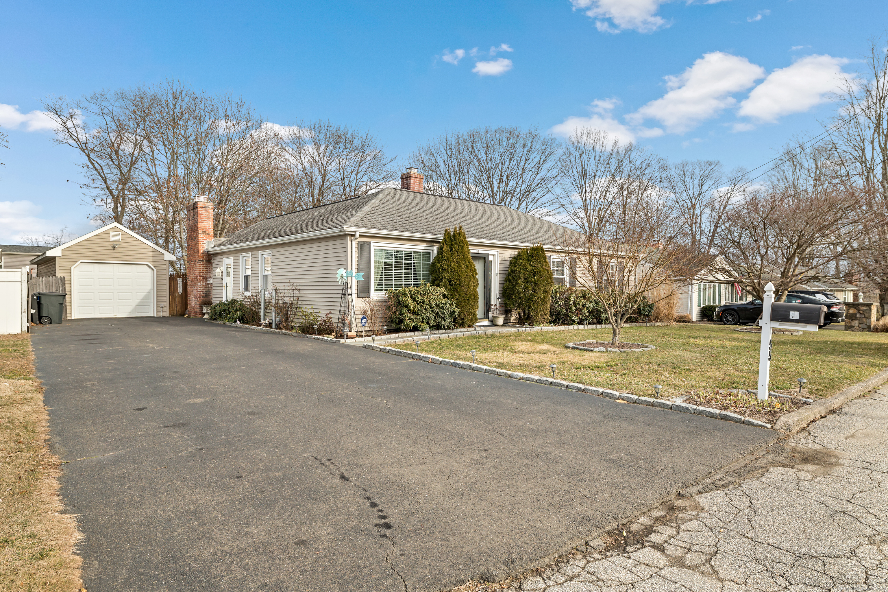 Little Deer Rd, Bridgeport, CT 06606