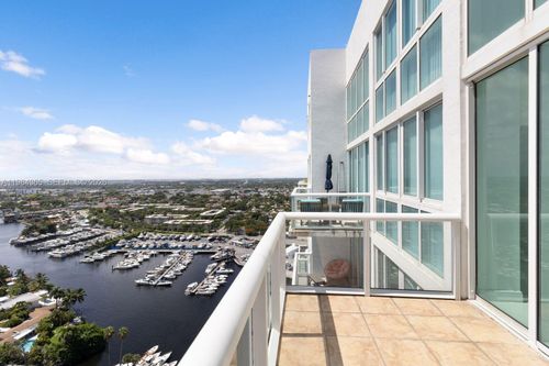 3-1861 Nw North River Dr, Miami, FL, 33125-2218 | Card Image