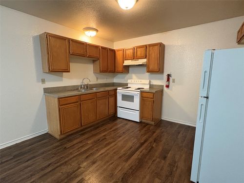 d-1112 Williams Ave, Cleburne, TX, 76033-5291 | Card Image