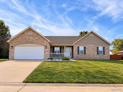 513 Stonefield Dr, Smithton, IL, 62285-1556 | Card Image