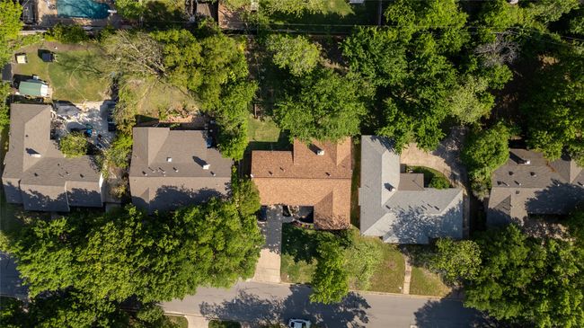 Bird's eye view with a residential view | Image 24
