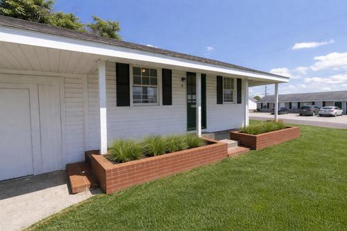 b-7460 N Wade School Rd, COLUMBIA, MO, 65202-9607 | Card Image