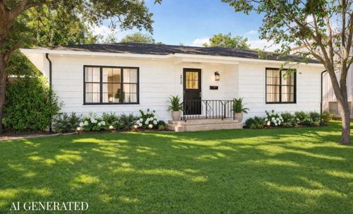 242 W Fannin St, La Grange, TX, 78945-1912 | Card Image