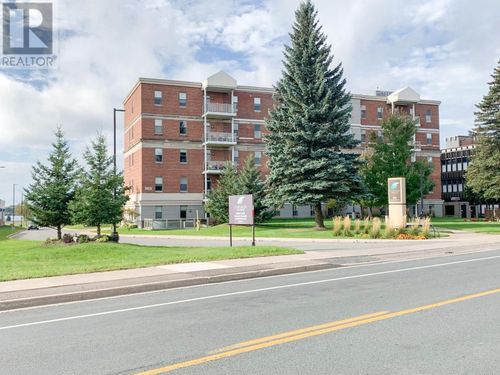 969 Queen St E, Sault Ste. Marie, ON, P6A2C2 | Card Image