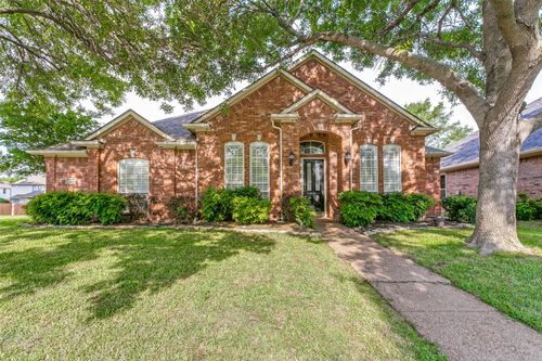 212 Longview Ct, Keller, TX, 76248-7316 | Card Image