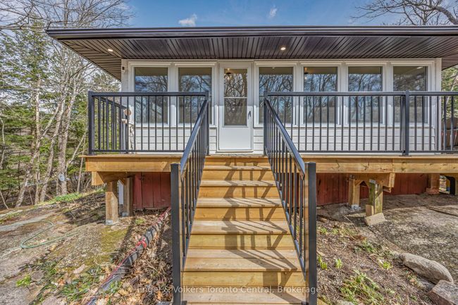 2481 Falkenburg Rd, House other with 3 bedrooms, 1 bathrooms and 6 parking in Port Carling ON | Image 6