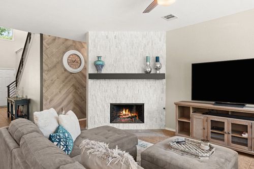 93-31 Cypress Knee Ln, Austin, TX, 78734-6252 | Card Image