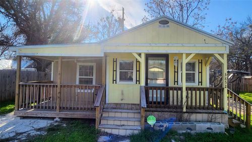 3852 Avra Cir, Granbury, TX, 76048-6007 | Card Image