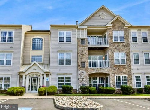 204-200 Claret Ct, WARRINGTON, PA, 18976-3038 | Card Image