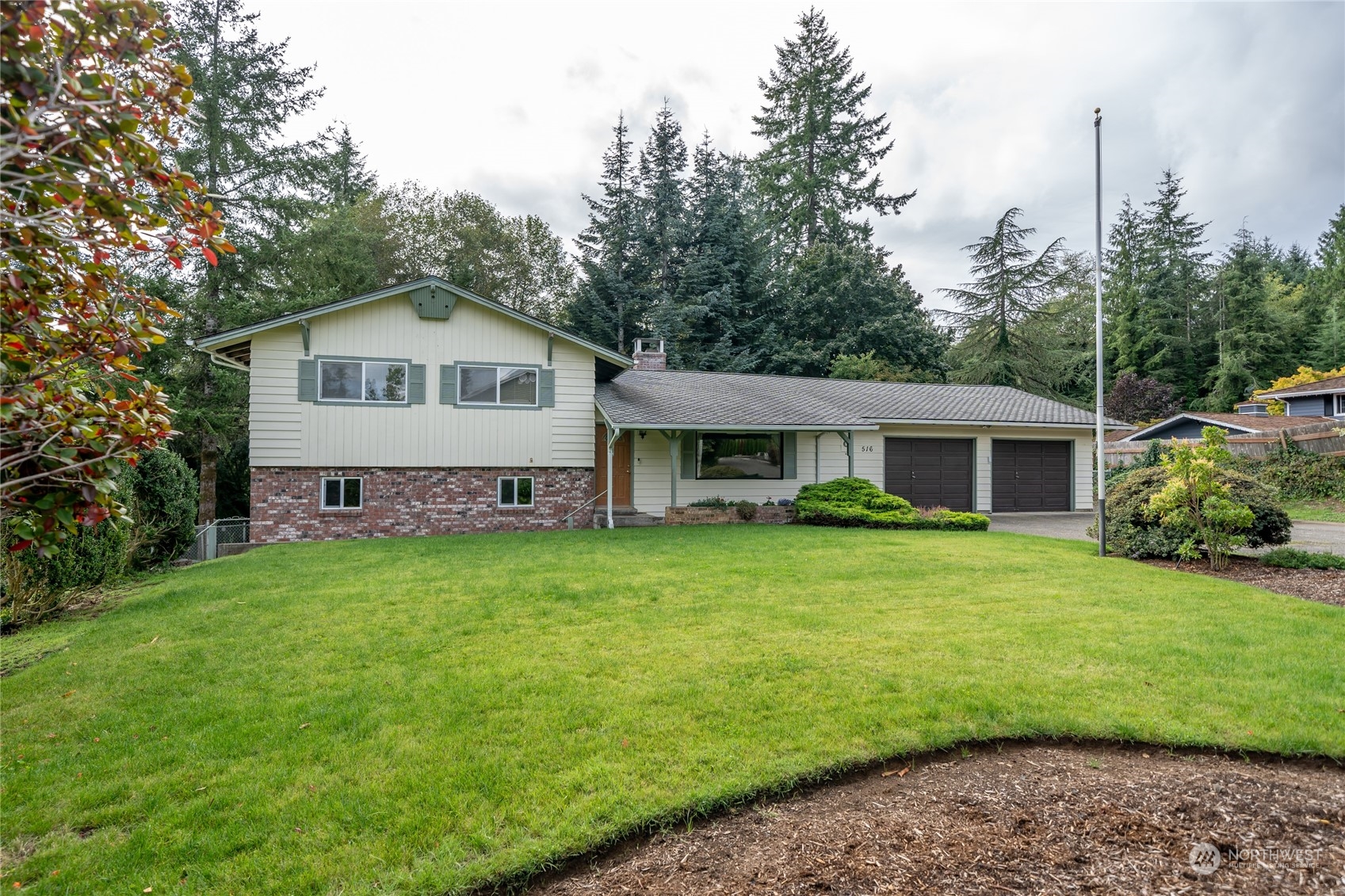 Lucky Ln, Aberdeen, WA 98520