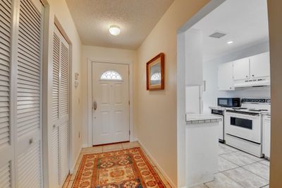 F - 19 Stratford Drive, Condo with 2 bedrooms, 2 bathrooms and null parking in Boynton Beach FL | Image 3