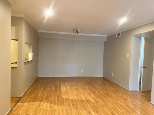 503-4635 Wild Indigo St, Houston, TX, 77027-7071 | Card Image