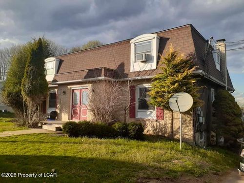 11 Pine Dr, Shavertown, PA, 18708-8018 | Card Image