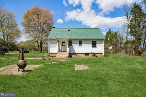 13605 Fleetwood Dr, NOKESVILLE, VA, 20181-2840 | Card Image