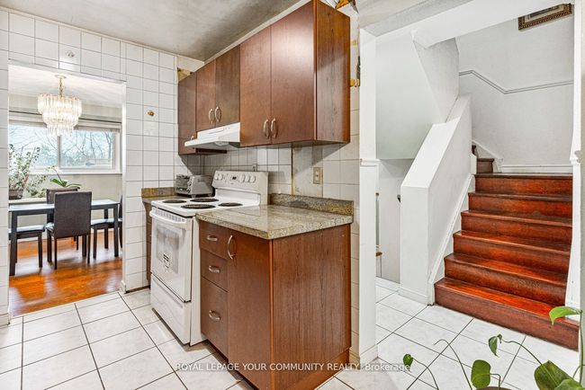 336 Fleetwood Cres, Condo with 3 bedrooms, 2 bathrooms and 1 parking in Brampton ON | Image 14
