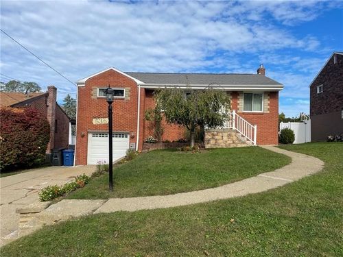 536 Portia, Baldwin Boro, PA, 15236 | Card Image