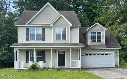 107 Sabrina Dr, Richlands, NC, 28574-8198 | Card Image