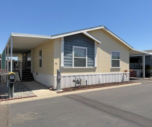 sp-92-860 E Grangeville Blvd, Hanford, CA, 93230-2293 | Card Image