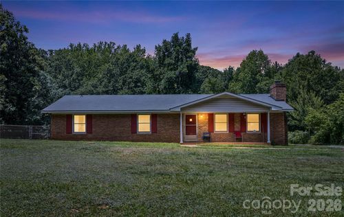 3304 Griffith Rd, Monroe, NC, 28112-9578 | Card Image