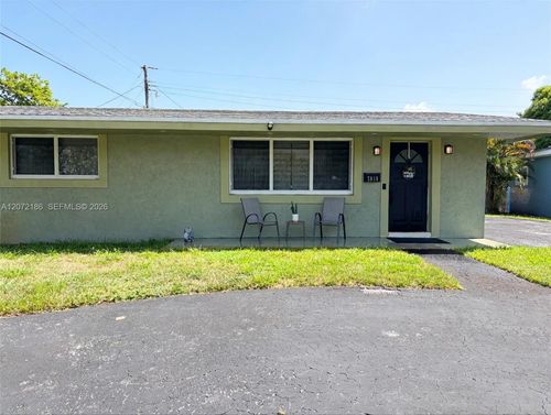 7810 Nw 11th Ct, Pembroke Pines, FL, 33024-5103 | Card Image