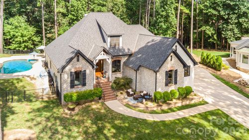 2418 Talbot Ct, Sherrills Ford, NC, 28673-9143 | Card Image